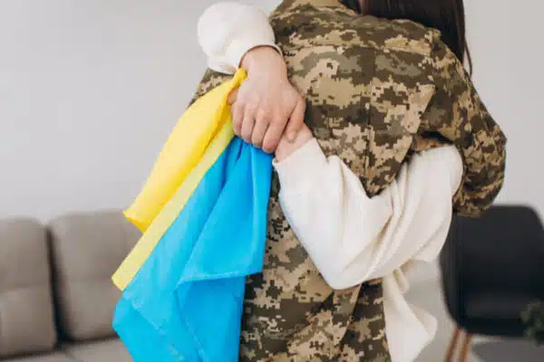Які виплати та допомога гарантовані військовим після полону