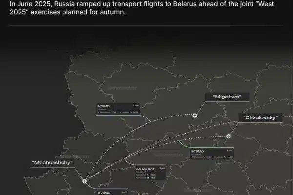 РФ почала активно перекидати військові вантажі до Білорусі літаками