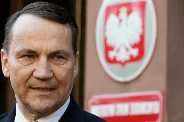 МЗС Польщі рекомендує полякам відмовитися від поїздок до Росії