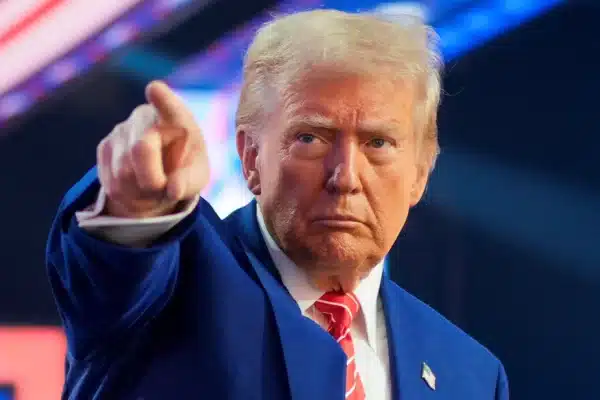 Трамп пояснив, за що покарає Японію новими тарифами