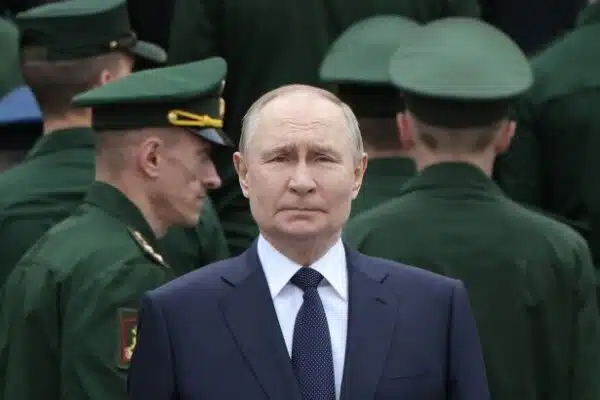 Російська історія про «спробу України вбити Путіна» дроновою атакою на резиденцію у Валдаї — це груба й примітивна брехня, зшита білими нитками