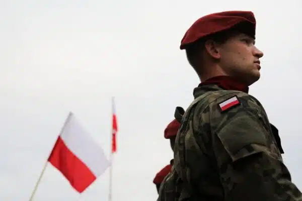 Польща за кілька років планує побудувати нову лінію укріплень від дронів