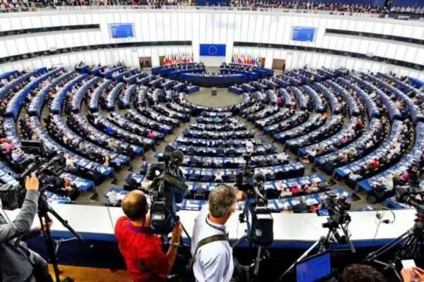 Україна отримає від ЄС 90 млрд євро
