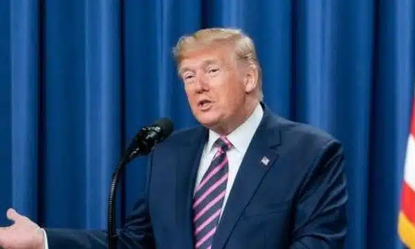 Трамп заявив, що припинить торгівлю з Іспанією