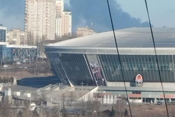 В окупованому Донецьку повідомляють про вибухи