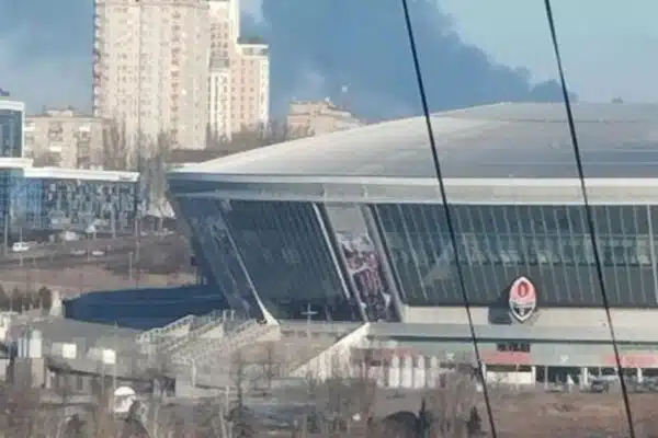 В окупованому Донецьку повідомляють про вибухи