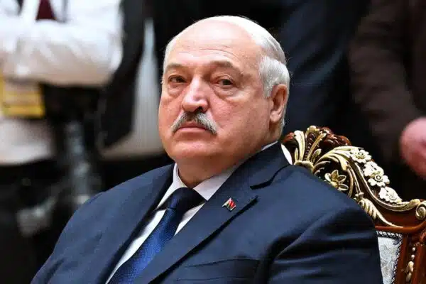 Лукашенко пригрозив країнам НАТО і Україні