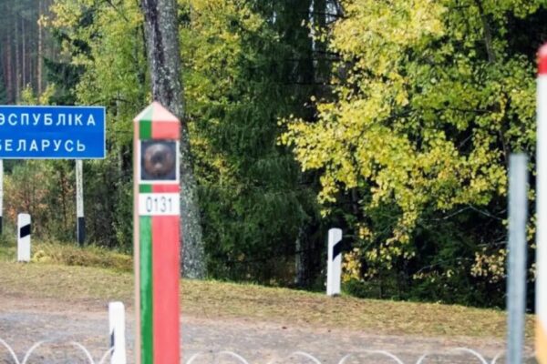 Білорусь обмежила виїзд за кордон для російських призовників