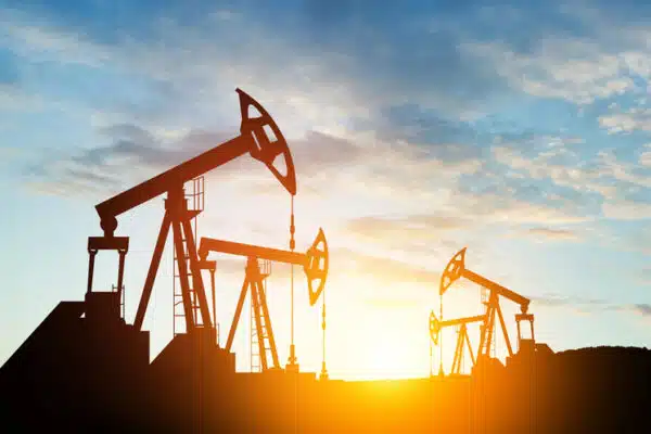 Нафта дорожчає на фоні напруженості в Ормузькій протоці