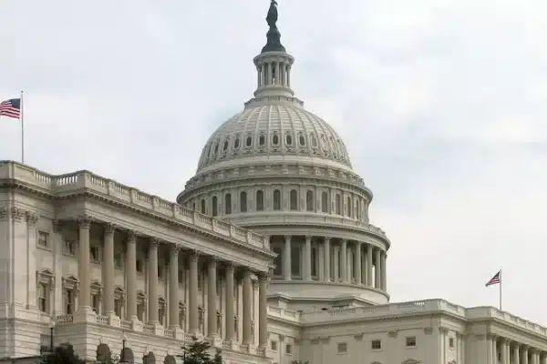 Сенат США знову не зміг обмежити дії Трампа в Ірані