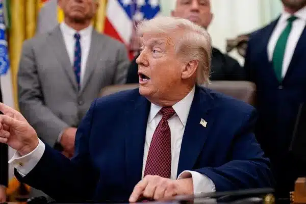Трамп дав Ірану час до суботи: які умови США висувають Тегерану
