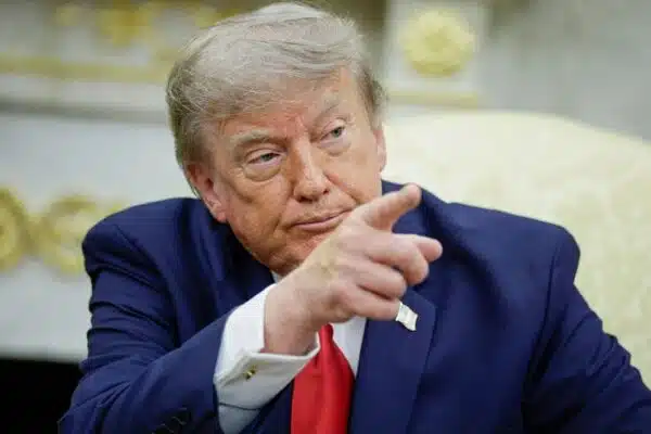 США запроваджують 50% мита на канадські товари