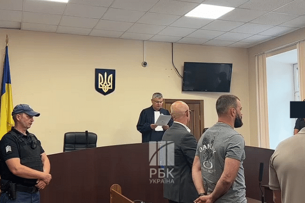 З-під варти звільнено співробітника СБУ, який проходить по справі про перестрілку в Києві – рішення суду