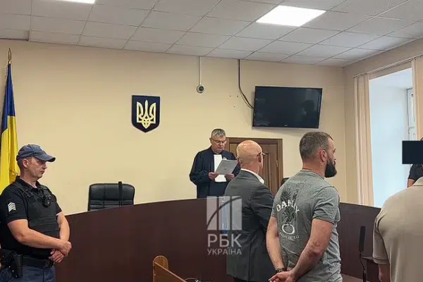 З-під варти звільнено співробітника СБУ, який проходить по справі про перестрілку в Києві – рішення суду