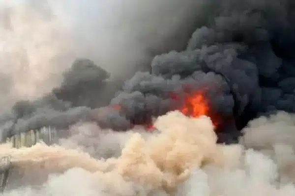 Російська атака зруйнувала склад найбільшого виробника морозива в Україні
